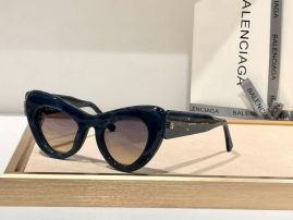 Picture of Balenciga Sunglasses _SKUfw53698284fw